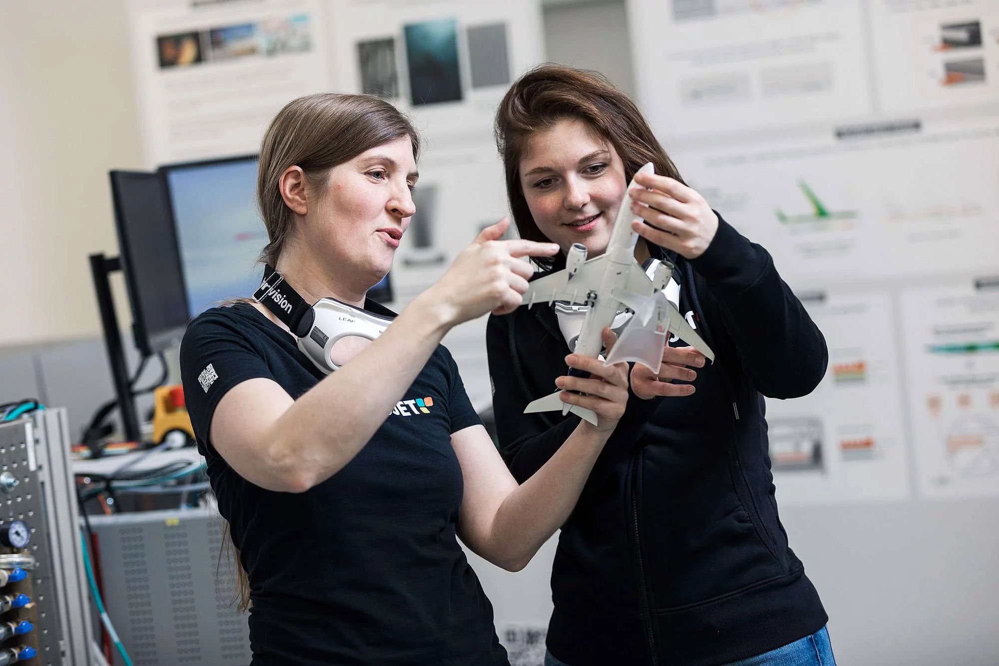4Jet cooperation on riplet structure for aerospace